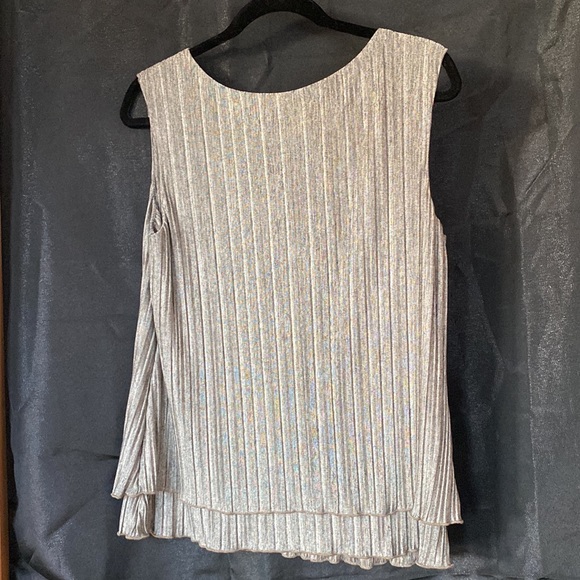 Sleeveless Top Size 12 - Picture 3 of 6